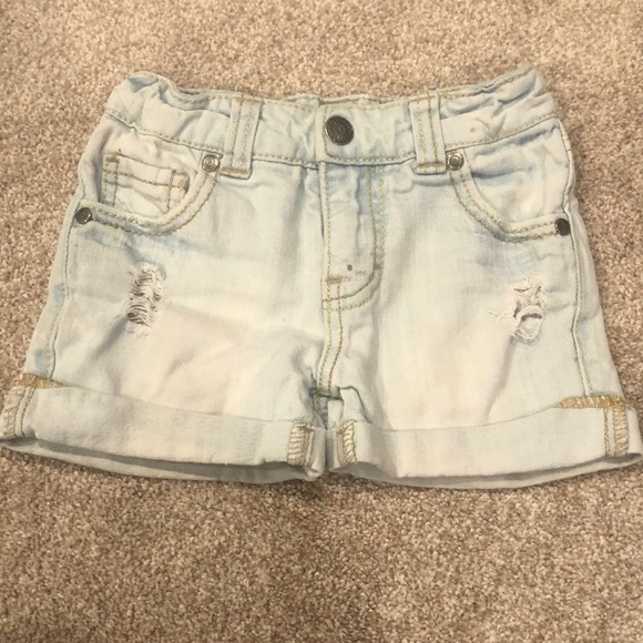 Mossimo Supply Co. Other - Toddler Mossimo Supply girls denim shorts